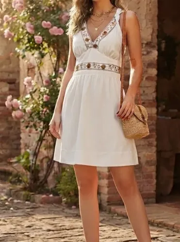 Vestido Branco faixa bege tamanho P