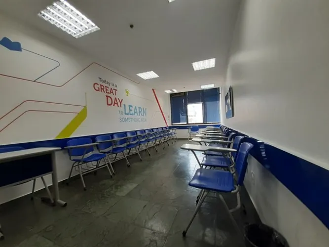 Real Up Vende: Magnifica sala no melhor prédio