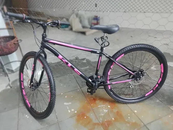 BICICLETA MUITO NOVA / aro 29 / freios a disco / 21v / pegar e andar