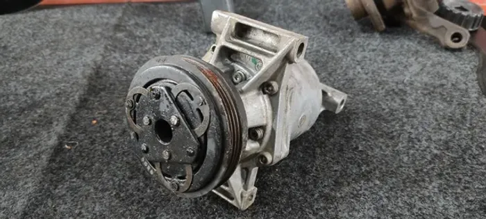 Compressor de Ar Renault Sandero/Logan 1.0 12v 3cc