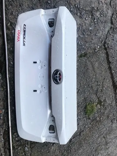 TAMPA TRASEIRA COROLLA 2021/2022