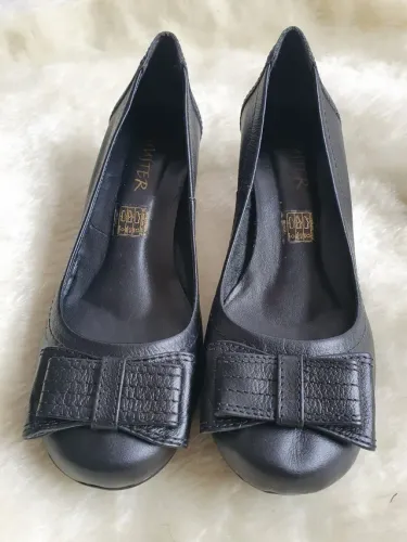Sapato couro preto shuster tam 36