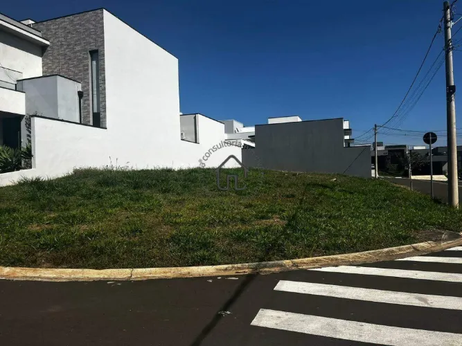 Terreno à venda no Residencial Vila do Sol em Valinhos.