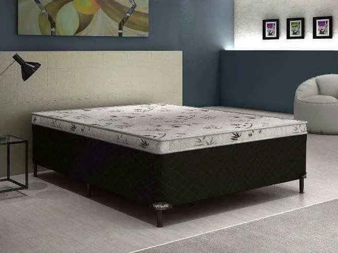 Cama box casal com colchão de 7cm de espuma