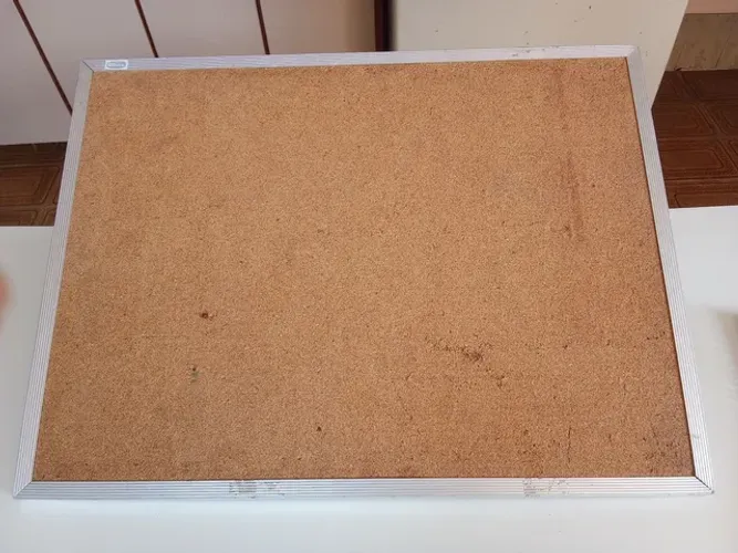 Quadro Aviso Cortiça 