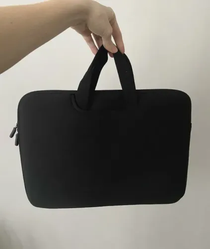Capa notebook 2 bolsos extras e alças acolchoada 15.6