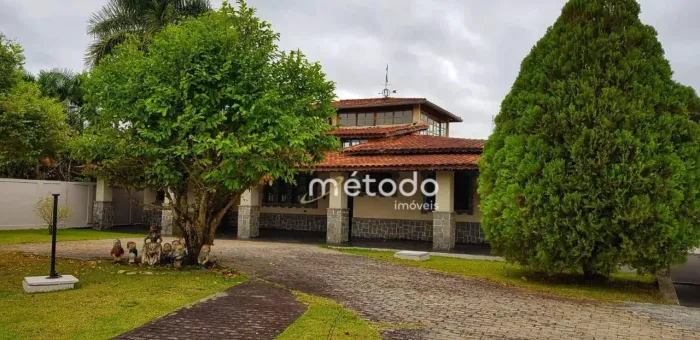 Chácara com 5 quartos à venda, 2500 m² por R$ 3.800.000 - Estância Guararema - Guararema/S