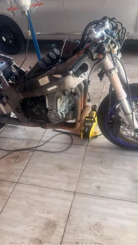 Peças de moto Kawazaki zx7 96