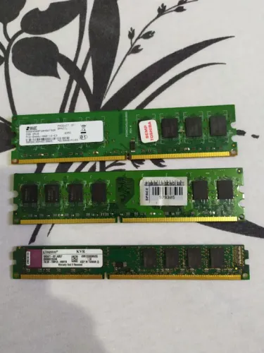 100 reais 4GB DDR2 e 2GB DDR3