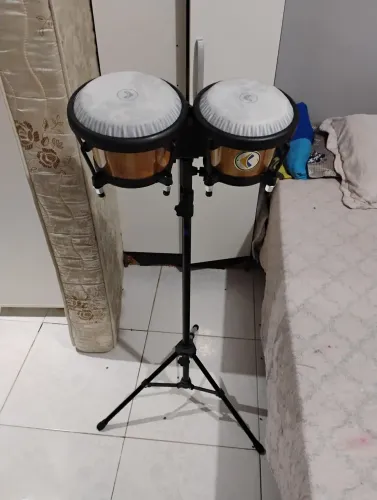 Bongo com suporte - Ótimo estado!