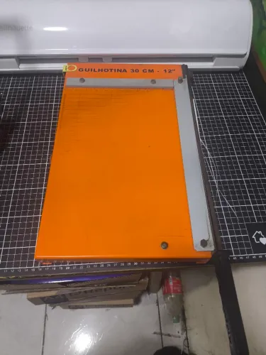 Guilhotina de Papel 30cm - 12" excentrix