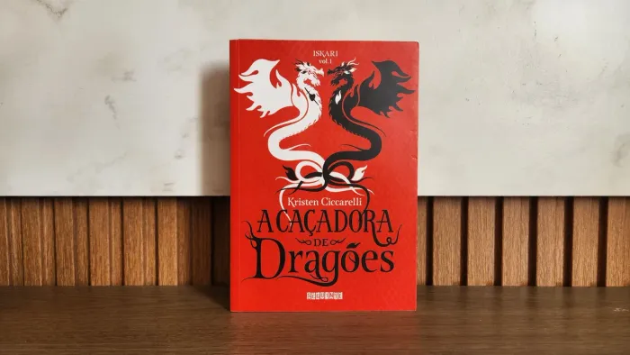 Livro A Caçadora de Dragões. Editora Seguinte. Ótimo estado.
