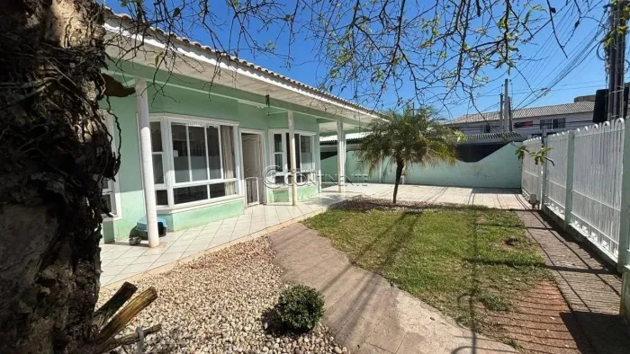 CASA - 3 DORMITÓRIOS - ABRAÃO