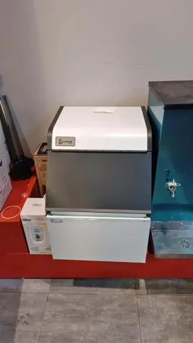 Maquina de Gelo