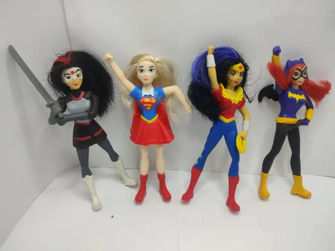 Lote bonecas DC Super Hero Girls - Coleção mc Donald's (usado)