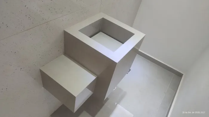 Pias escupidas em porcelanato