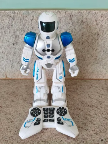 Robô Smart Boy com controle remoto 