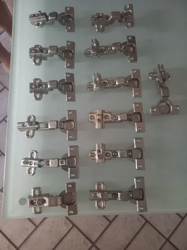 Dobradiças para armário