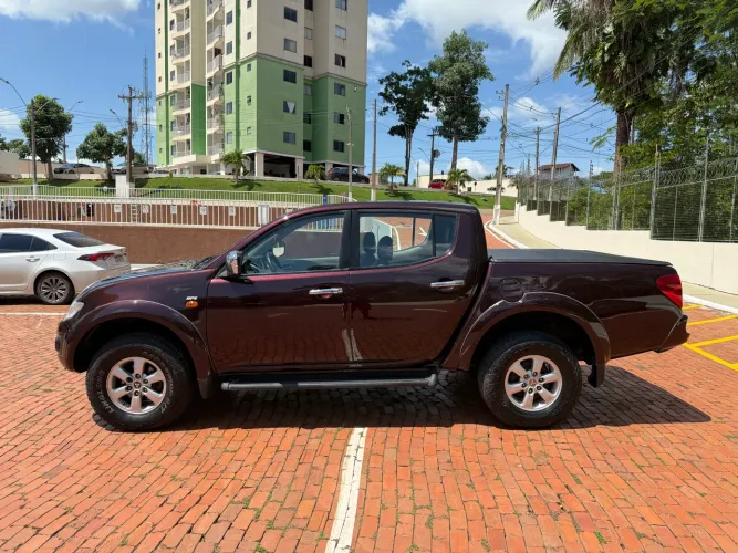 Mitsubishi L200 Triton HPE 3.2 CD TB Int.diesel AUT 2012