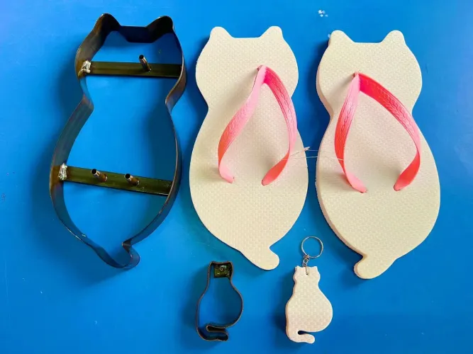 Navalhas de corte de chinelo temos a pronta entrega e a máquina completa 