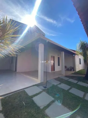 Casa com 3 dormitórios à venda, 128 m² por R$ 550.000 - Jardim São Francisco - Pouso Alegr