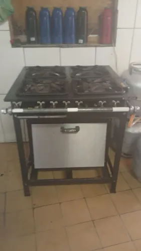 Vendo equipamentos completo para montar uma  Padaria 