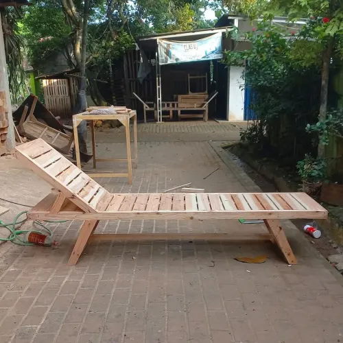 Espreguiçadeira de Madeira - Relaxe em Estilo
