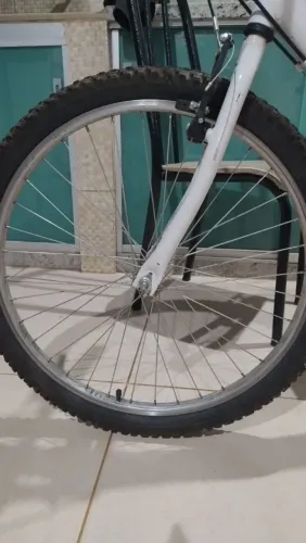 Bicicleta aro 24 .