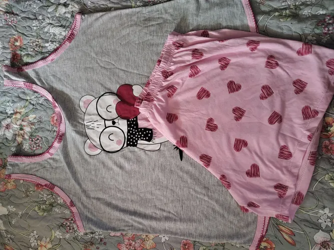 Conjunto de pijama feminino com estampa de ursinho