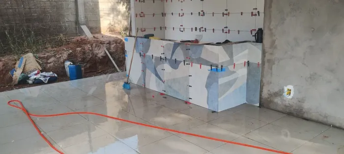 Azulejista mão de obra especializada em assentamento de porcelanato, pastilha, pedra