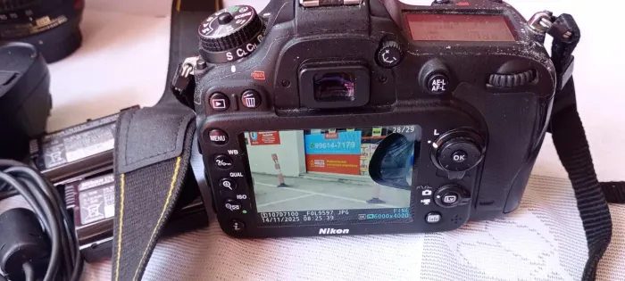 Nikon D-7100- com Wi-Fi profissional - Grip original-  lente 18/55 ! - 2 baterias