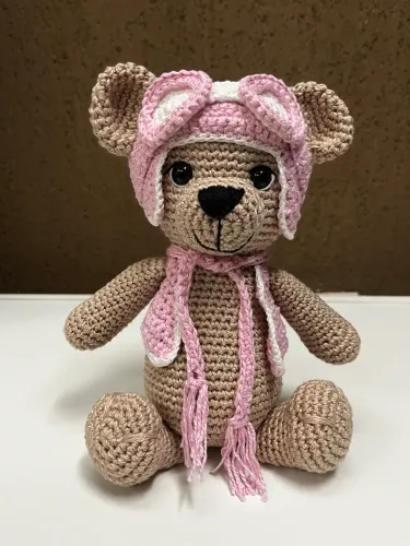 PRONTA ENTREGA Urso Aviador Rosa em Crochê Amigurumi Pelúcia Enfeite Quarto Infantil