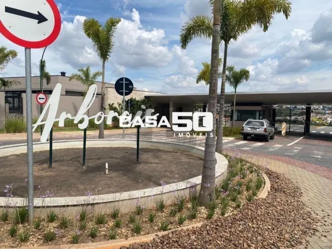 Terreno a venda no condominio Arborais em Campinas!