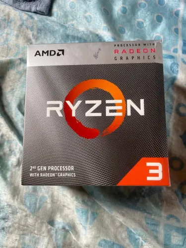AMD Ryzen 3 3200g