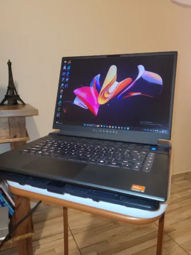 Alienware m16 R1 AMD RTX 4080 32GB RAM DDR5