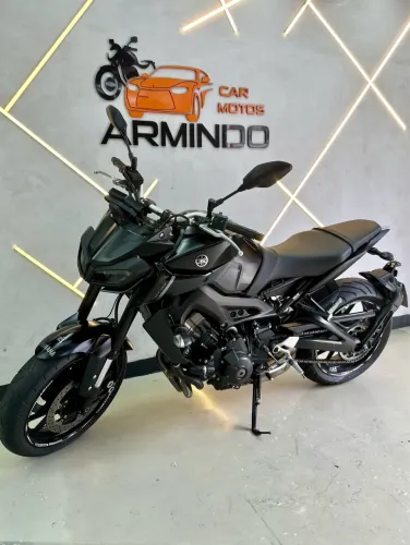 Yamaha MT- 09 ABS - Ano 2024 - 8.500 km 