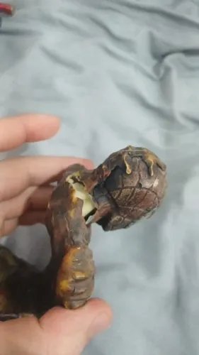 Boneco de decoração do Venom (Danificado)