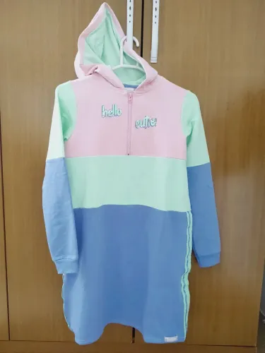 Vestido de frio infantil com capuz - Carinhoso.