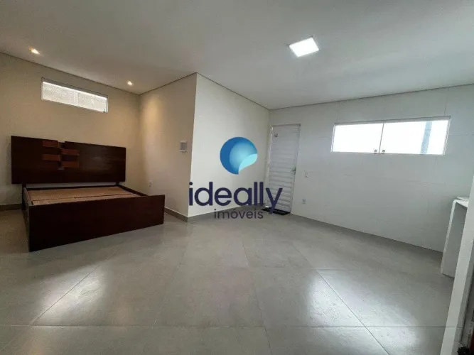 KITNET no Bairro Gloria | PRIMEIRO MORADOR | 1 Quarto | Banheiro | Cozinha | Área 35m