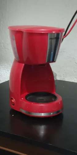 Cafeteira Elétrica Britânia Vermelha