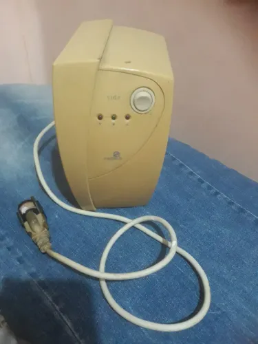 Vendo estabilizador de computador