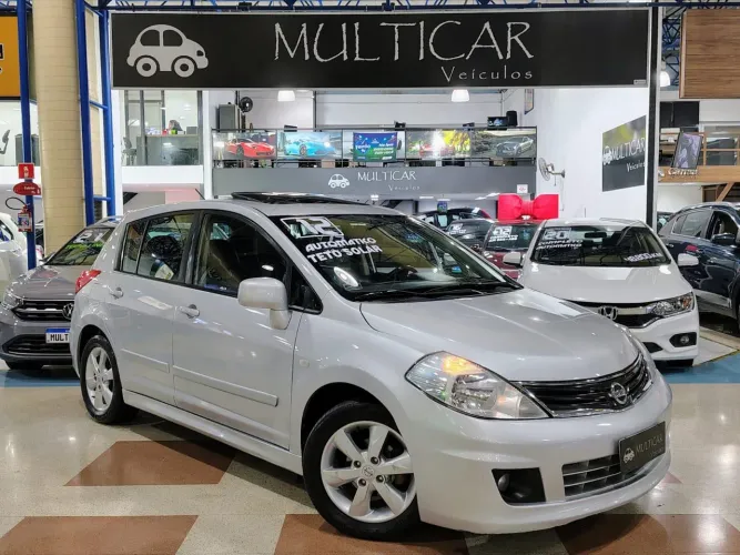 Nissan Tiida SL 1.8/1.8 Flex 16V Aut. 2012