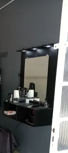 BANCADA BARBEARIA(VENDO BARATO))