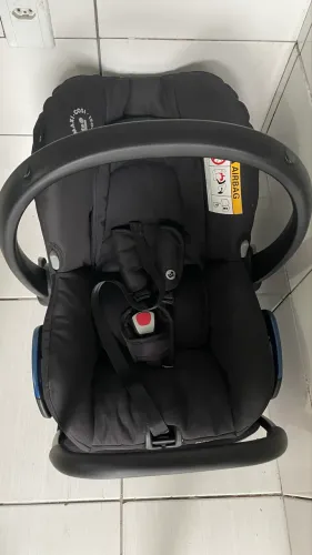 Vendo Bebê conforto maxi cosi 300