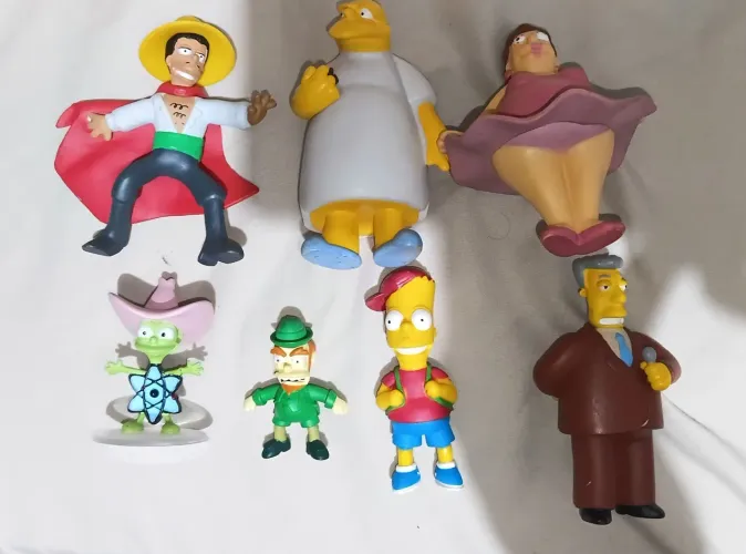 7 bonecos os simpsons lote reservado