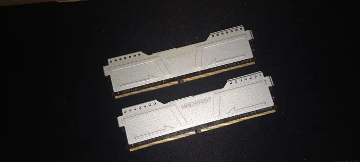 16 GB de Memórias RAM Machinist (2×8GB) DDR4 com Dissipador Prata