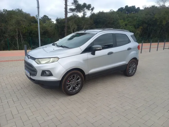 Ford Ecosport Freestyle 1.6 16V Flex 5P 2013