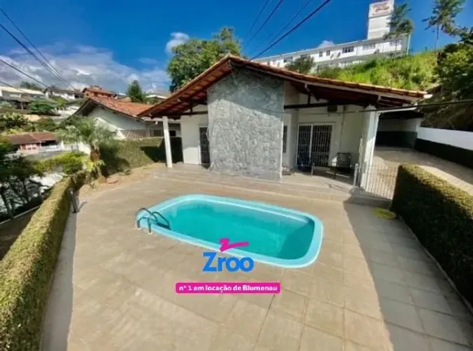 Casa com 4 dormitórios para alugar, 188 m² por R$ 6.000/mês - Vila Nova - Blumenau/SC