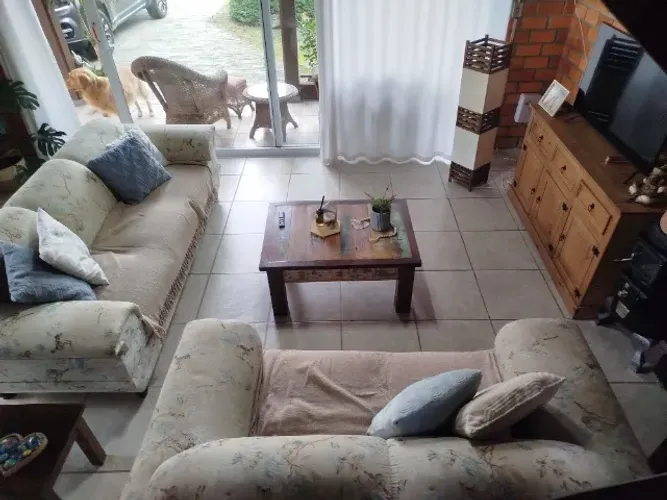 Vende-se conjunto de sofá