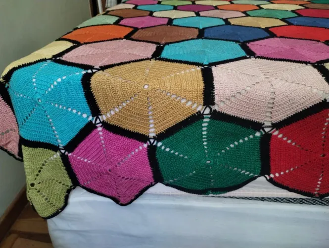 Colcha de crochê mosaico